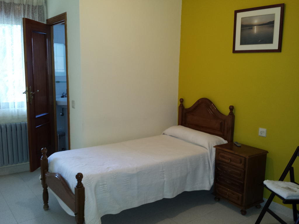 Hostal Atila Ricobayo Room photo